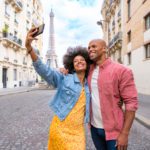 expat couple sightseeing in paris