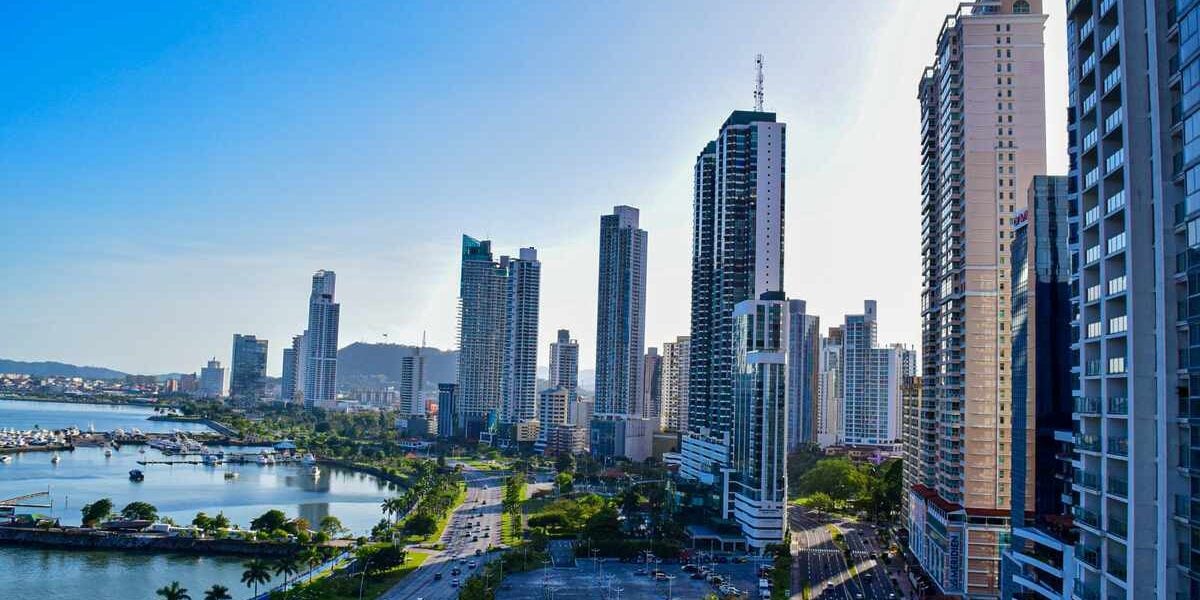 panama-city Avenida Balboa in Panama City, Panama